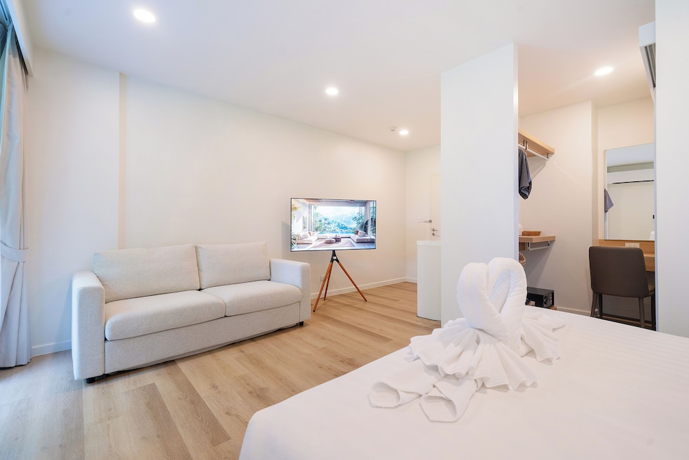 Zcape X2 Condominium in Bang Tao