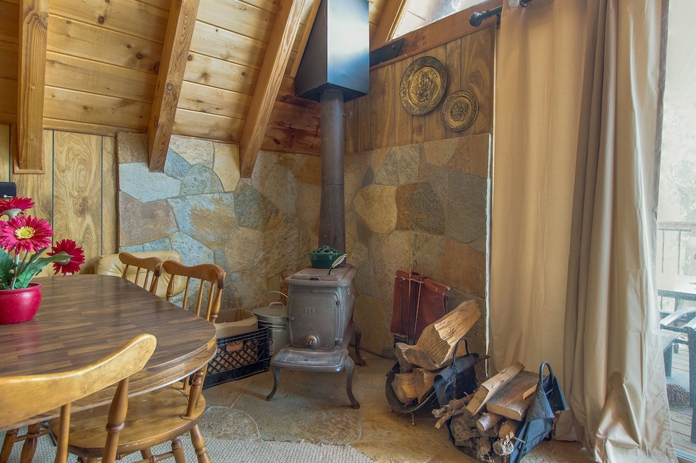 Castle Rock Cabin #2