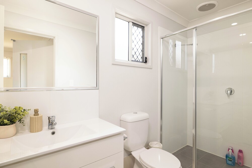 Smart Suites Self Check-in Apartments - 39 Freney