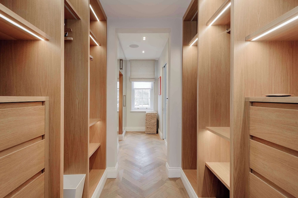 Gorgeous 3 bed House in Sloane Square With Garden