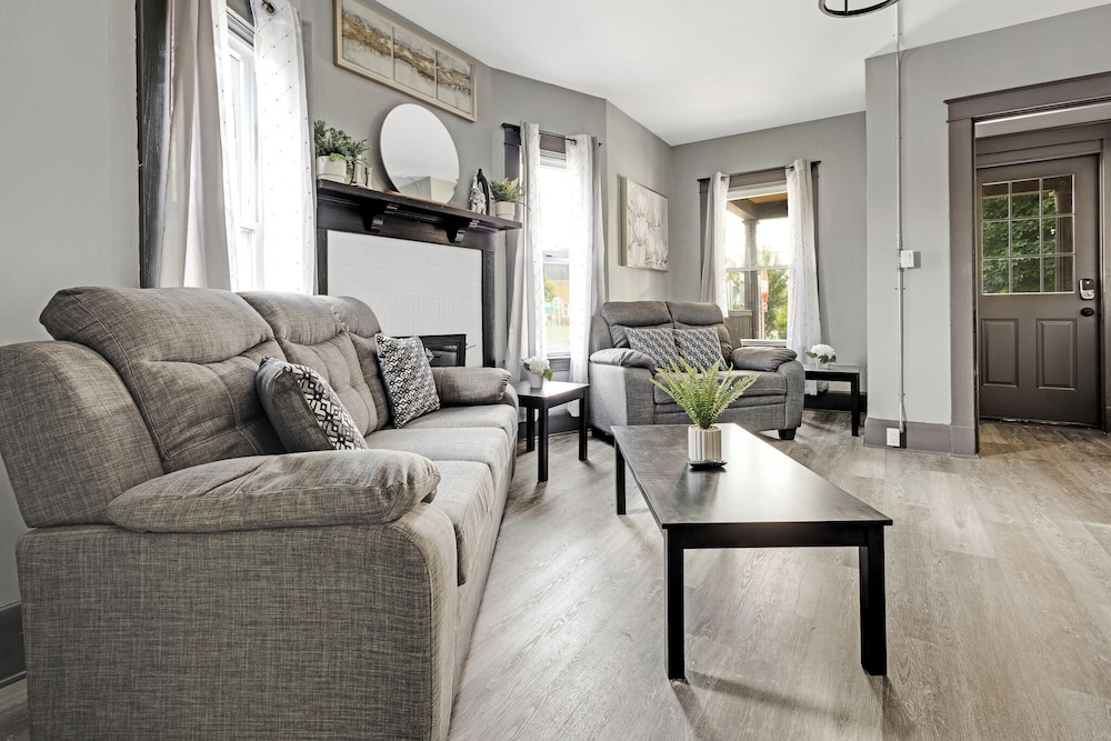 Comfortable 6Br 2Bath In The Heart Of Niagara Falls