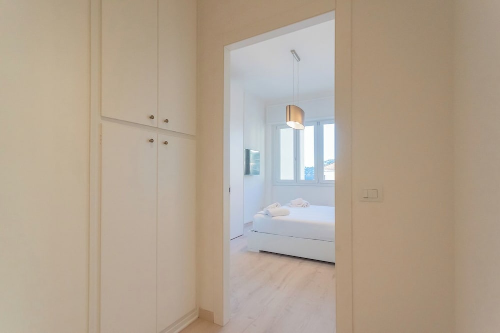 White Lake View Apartment by Rent all Como
