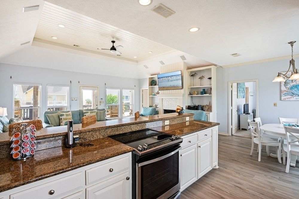 Happy Hours 4 Bedroom Home