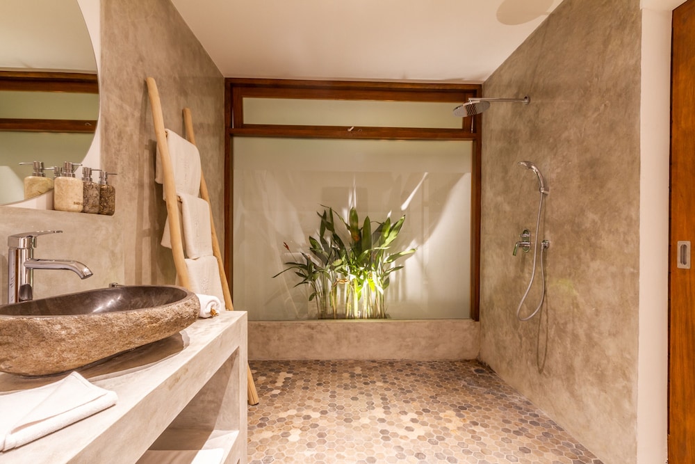 Villa Namu by Alfred in Bali - Family 5 BD Dream in Seminyak Oberoi Beach