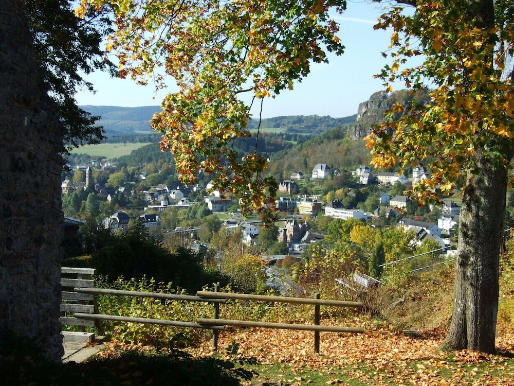 Bungalow in Eifel Near Mountain Trails