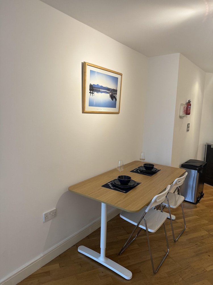 Bute Terrace Apartment - Cardiff City Center