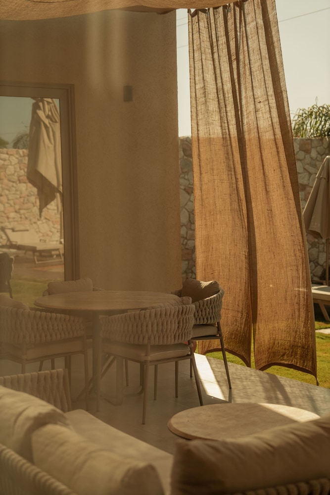 Silence Villas