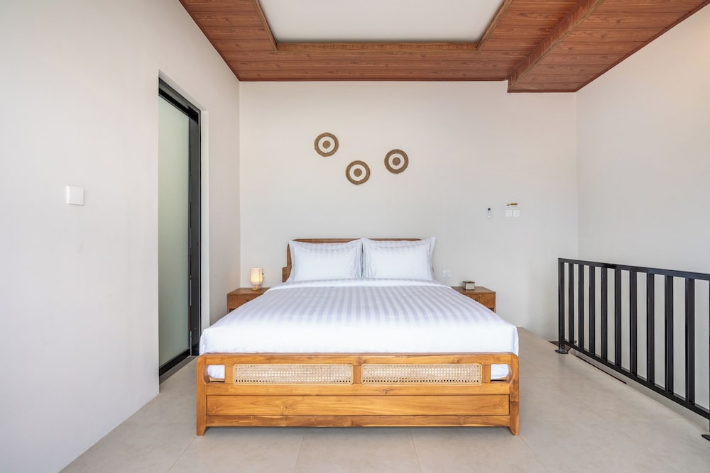1BR Modern Private Pool Villa