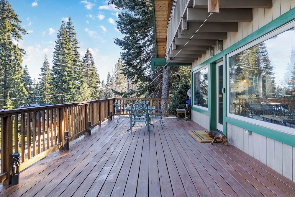 Carnelian Bay Getaway