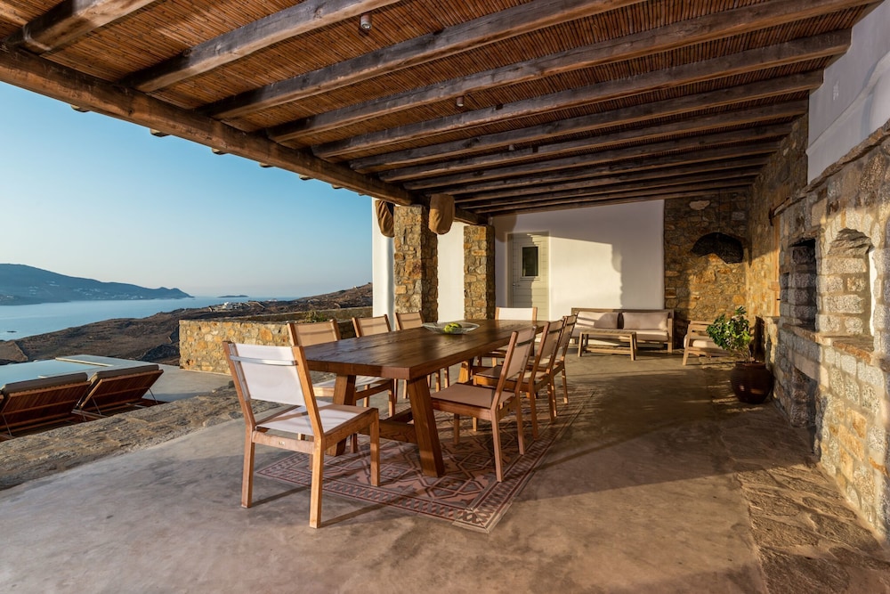 Villa Amra