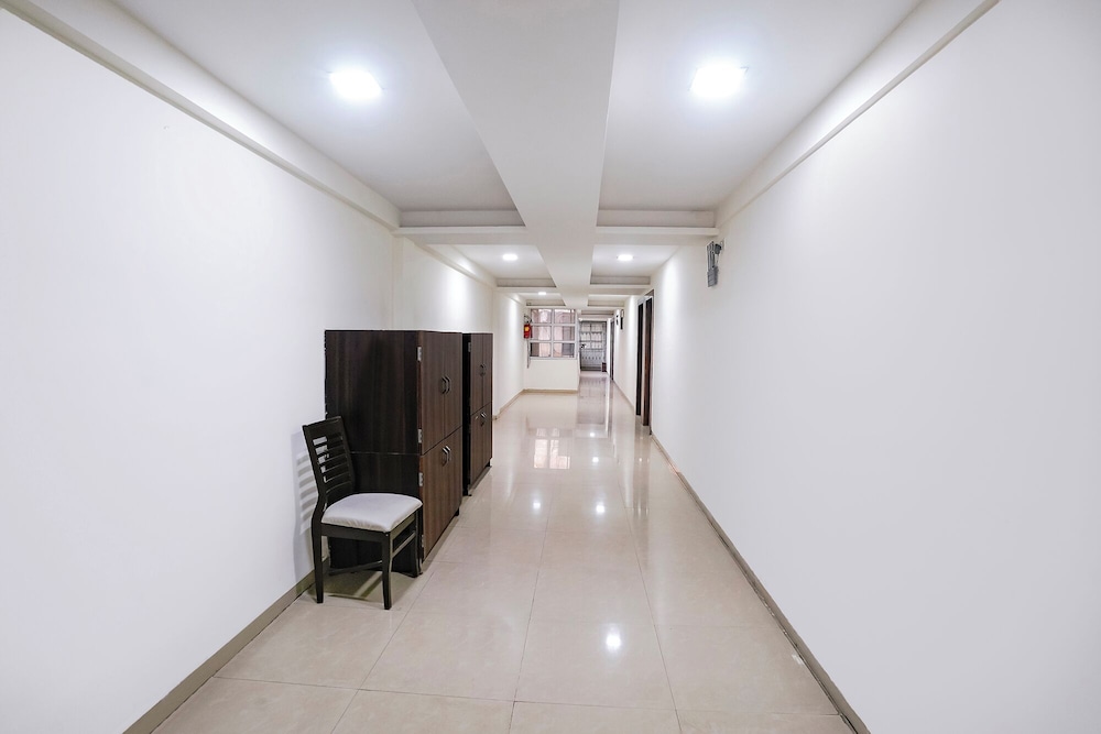 Fabhotel Arsh Executive Inn