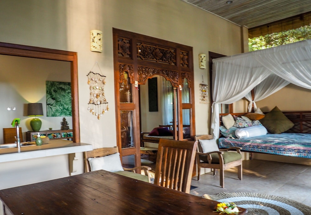 Devi's Place Tejakula