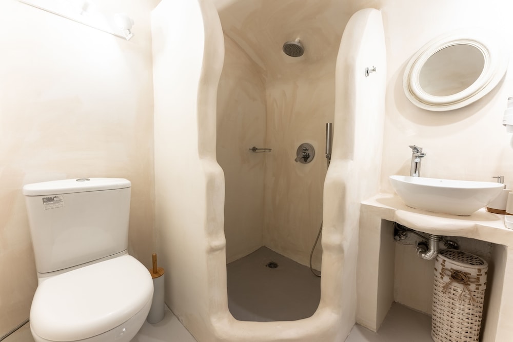 Kalamia Cave House photo 4