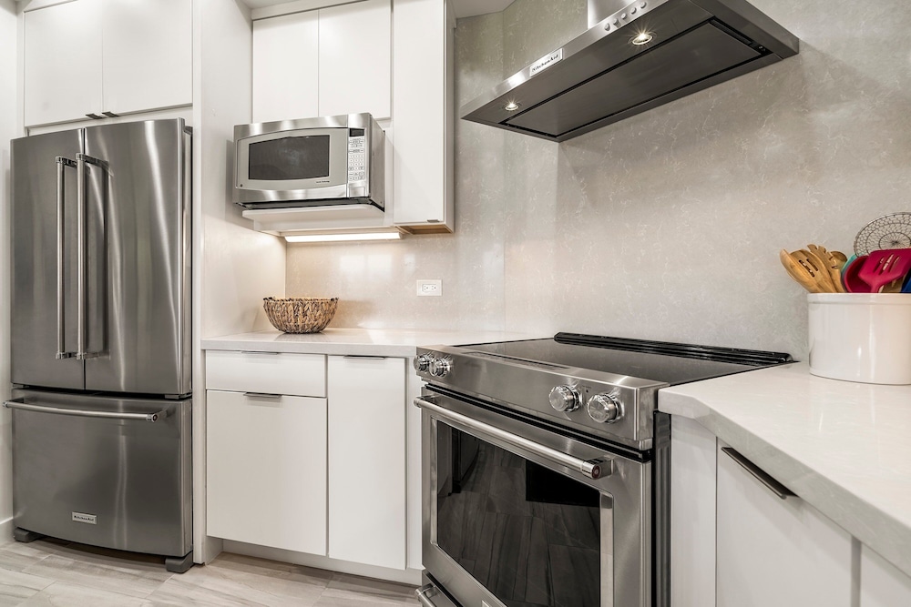 Beautifully Remodeled - Concierge Included - Spectacular View - Vrkcv
