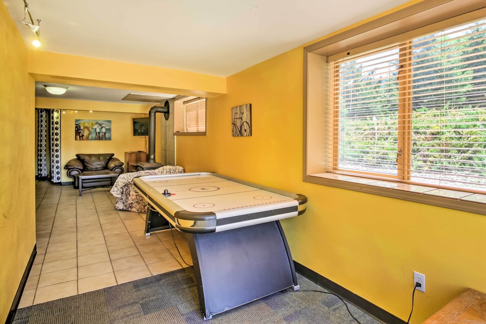 'big House Lodge' - Cle Elum Retreat on 8 Acres! - Property Image 3