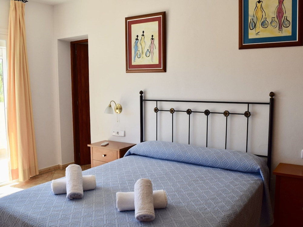 Villa in Sant Josep Near Cala Jondal Beach photo 4