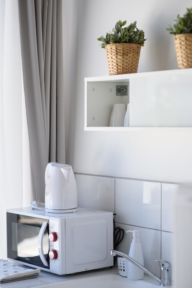 Beach View Apartments And Studio