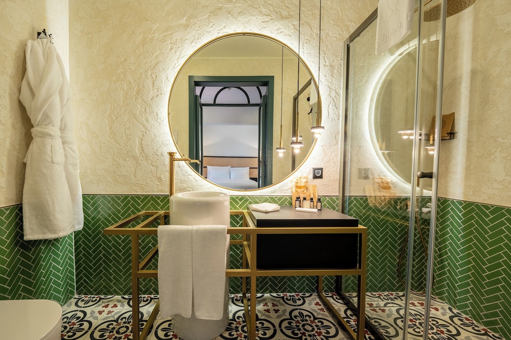 Belmondo Süitler - Image 161