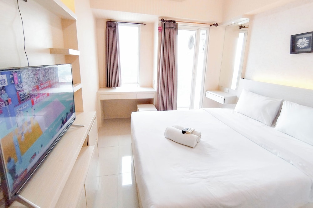 Studio Minimalist Connect to Pakuwon Mall at Tanglin Supermall Mansion Apartment