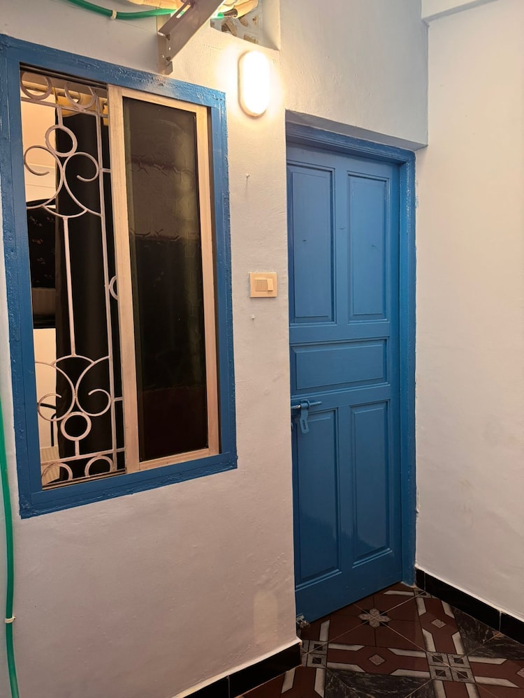 Lost Paradise A Social Hostel