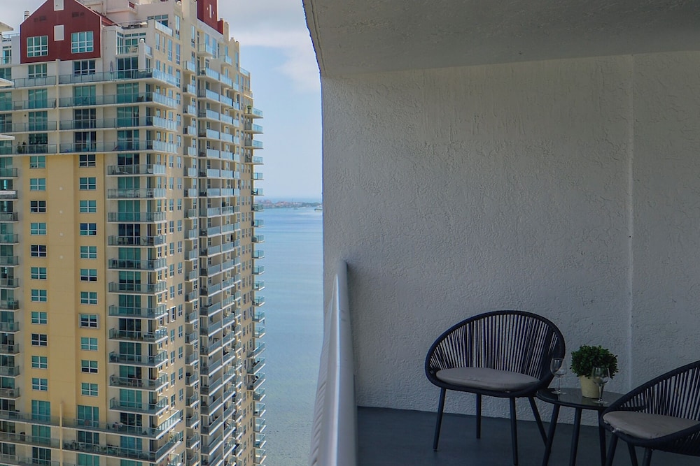 Modern Condos Located in Brickell