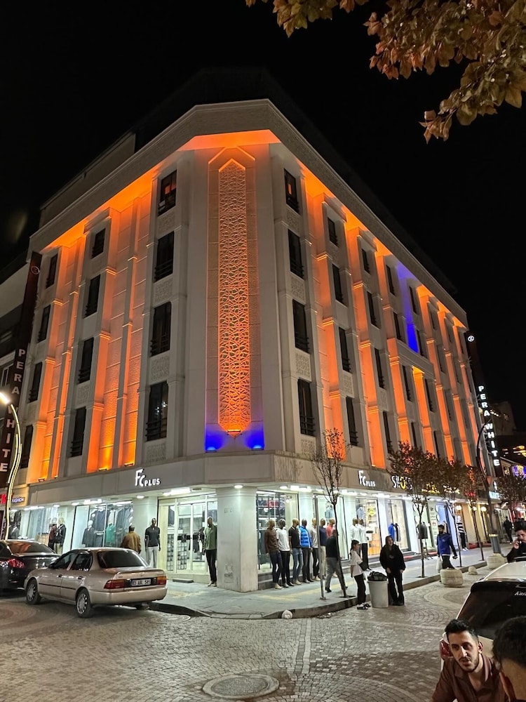 HOTEL PERA WHİTE