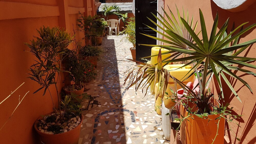 VILLA ESPOIR : Chambre D'Hôtes Durable Et Tourisme Solidaire view 4