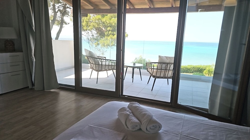 Villa Mare Azul - Luxury Beachfront Retreat in Hanioti, Halkidiki, Greece view 5