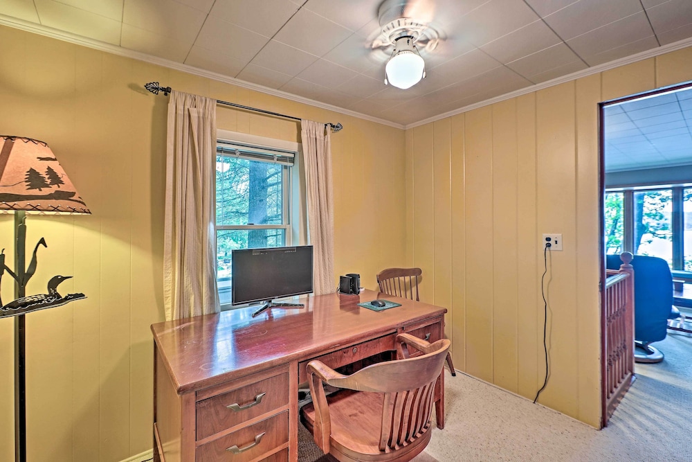 Le Roy Lakefront Retreat w/ Dock Kayaks! - Property Image 11
