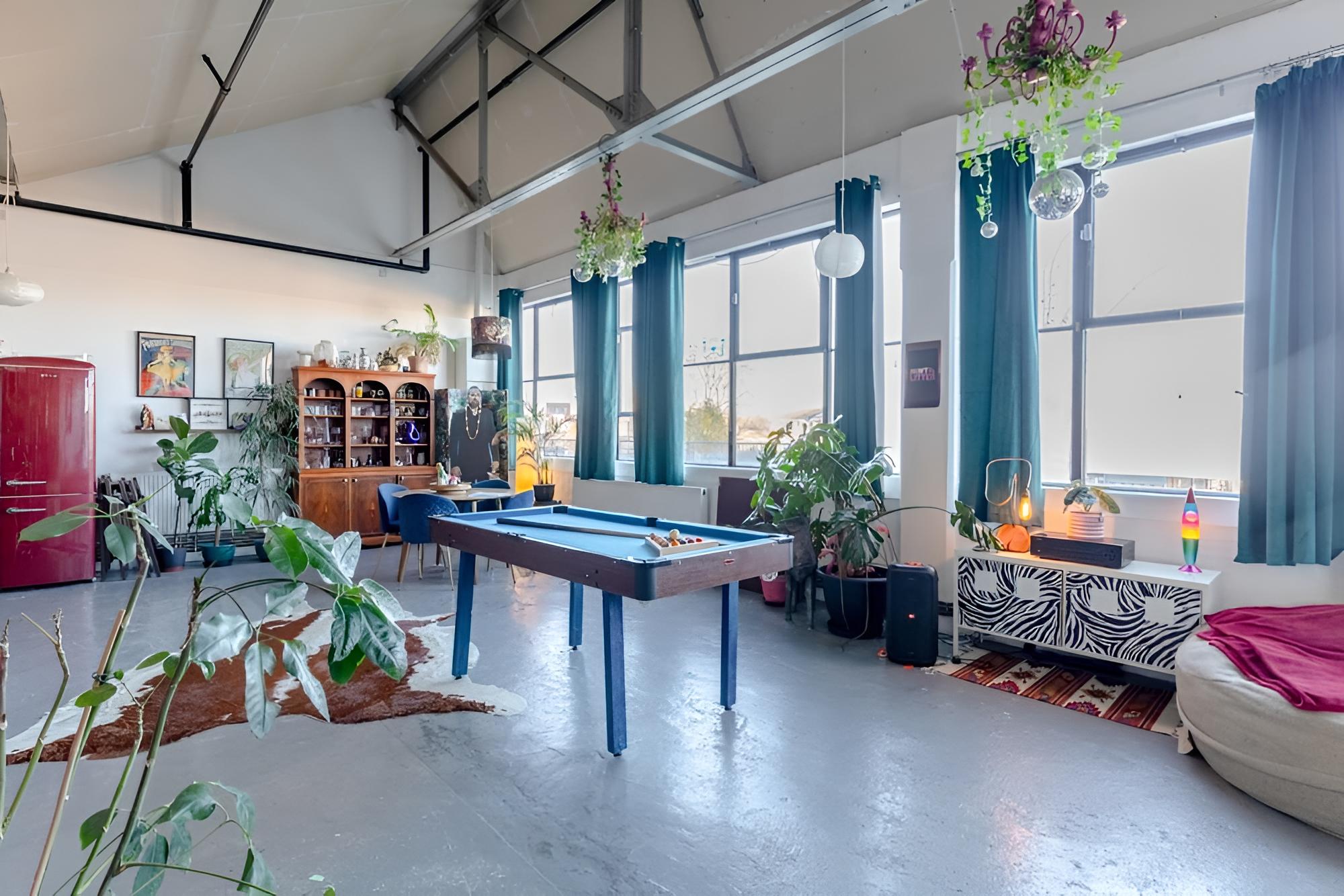 Trendy & Artistic Loft Hideaway, Hackney Wick!