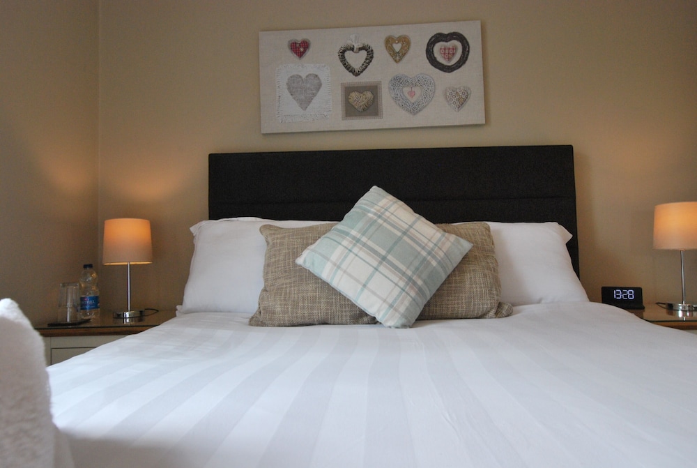 The Punchbowl Hotel