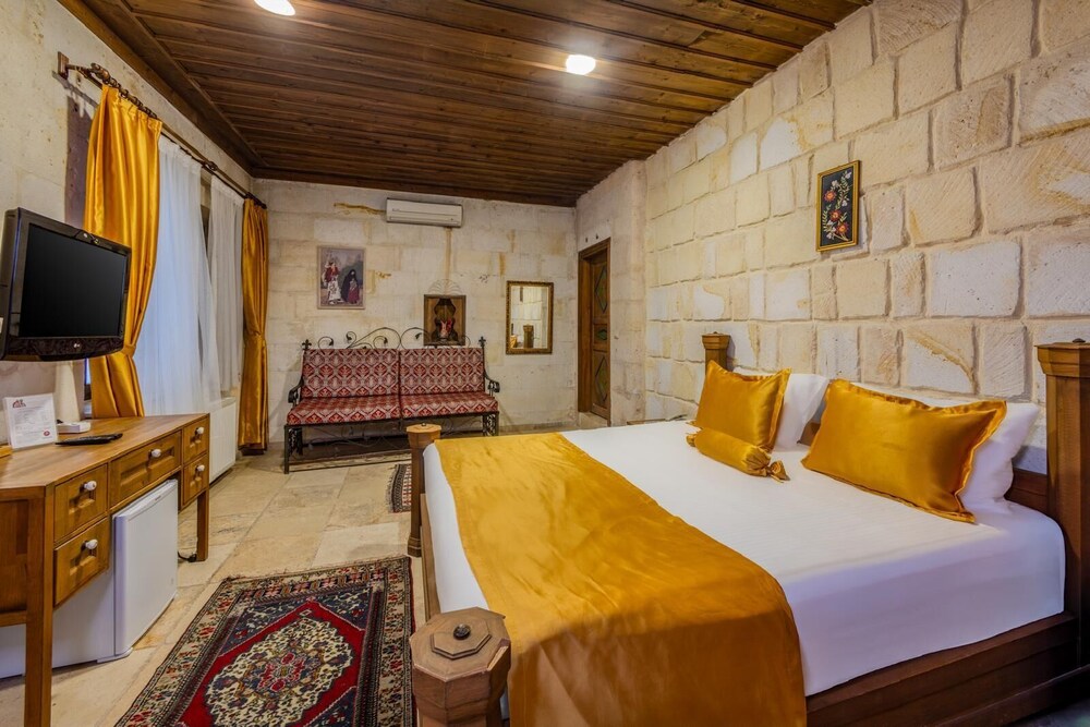 Onur cave cappadocia