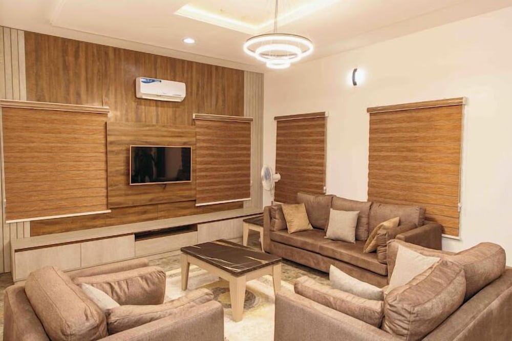 A3 Apartments