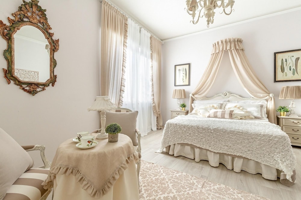 Villa Olivia in Lucca view 5
