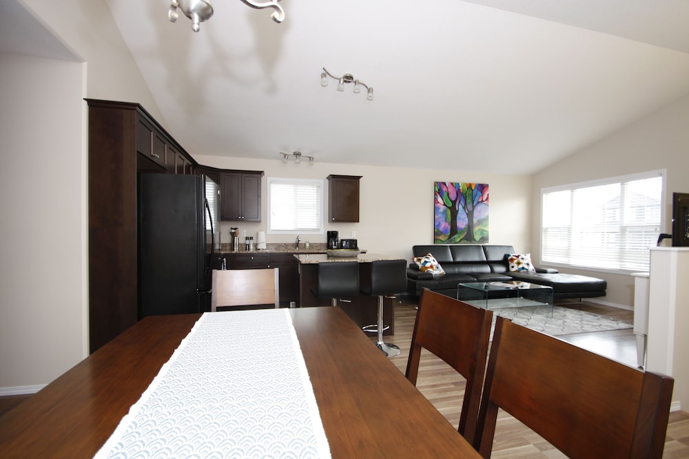 Hampton 3bd 2br near Airport