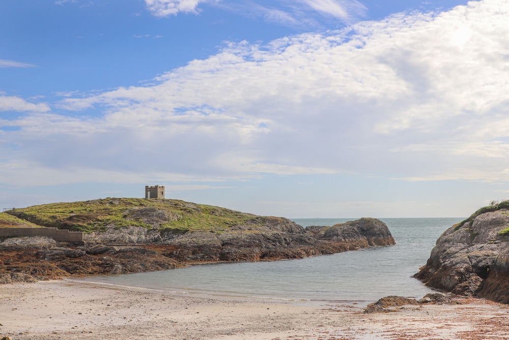 Plas Coch Rhoscolyn