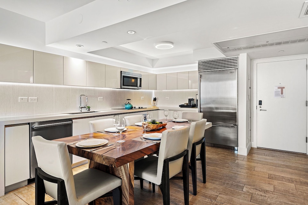 Luxury Vacation Rentals at 1 Hotel & Homes by LRMB
