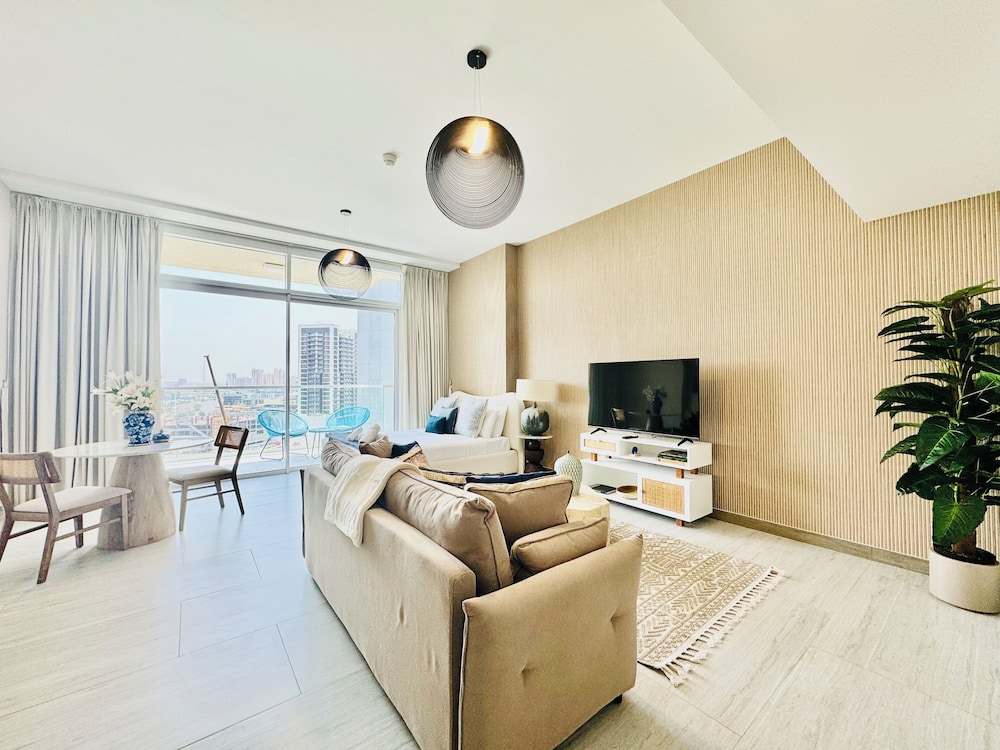Venduras - Charming 1BR Haven in Jaddaf