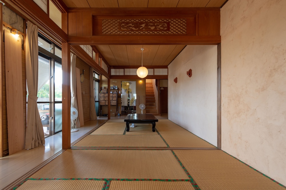 Guest House Asibina - Hostel