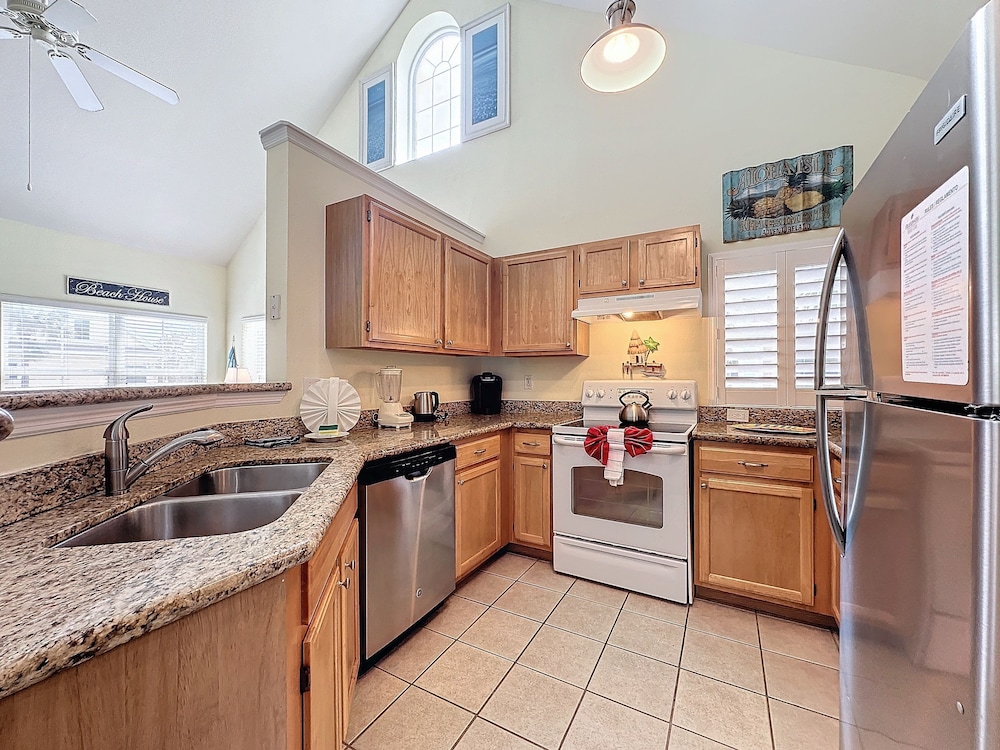 Two Bedroom Condo in Kissimmee Near Disney