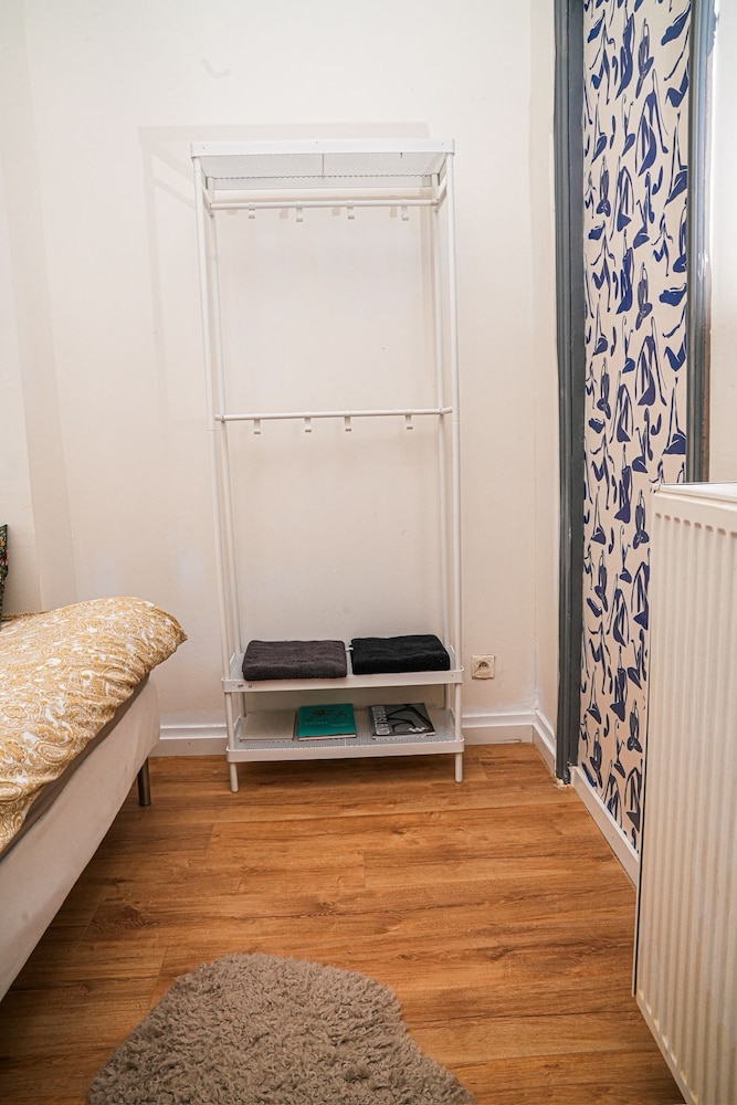 Comfy 5BR Apartment in Heart of Ghent