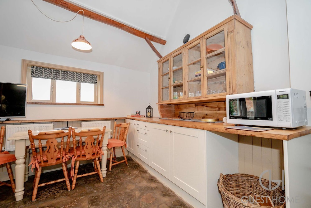 Host Stay Snodsbury Barn
