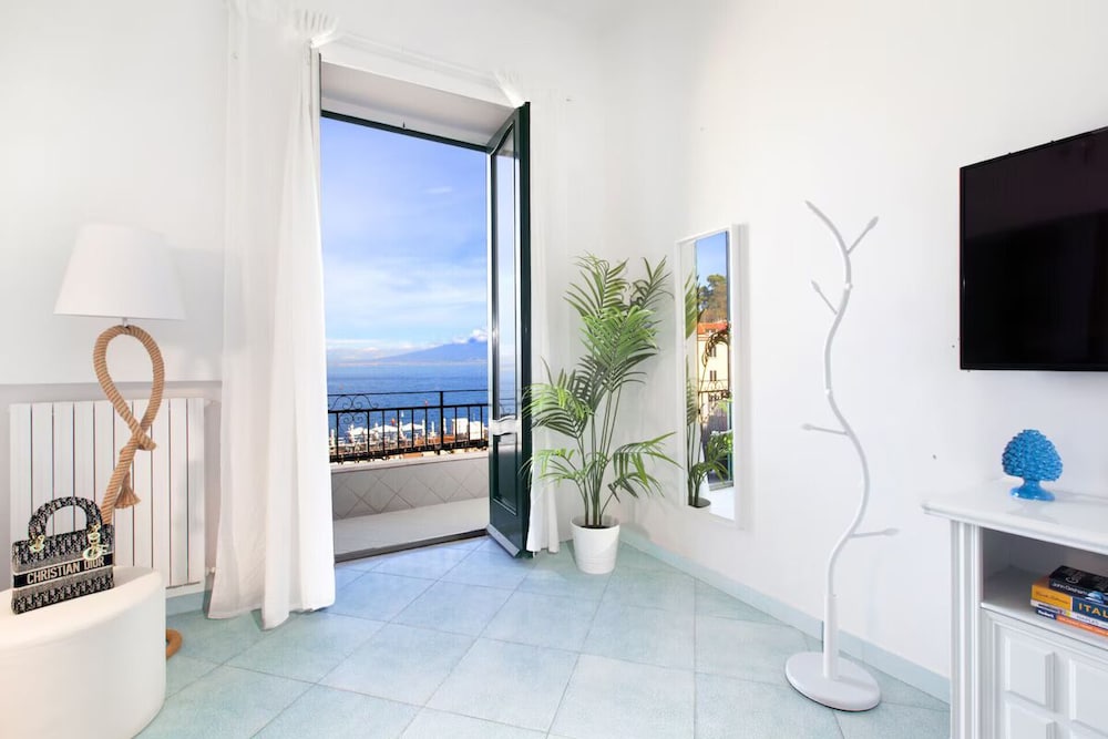 Seaview Home On The Beach & Amazing Views Terrace
