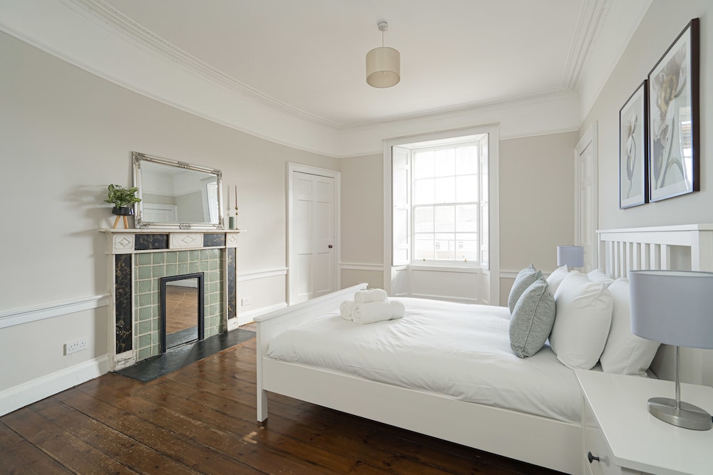 Warriston Crescent Apartment view 2