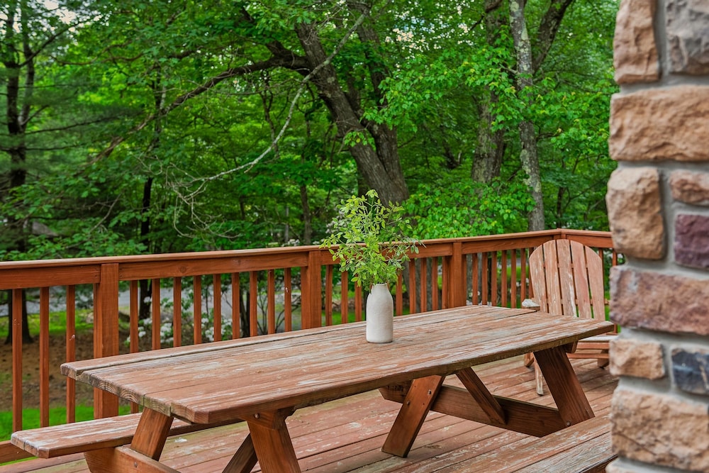Bear Paw Lodge by Avantstay Hot Tub Deck Fire Pit