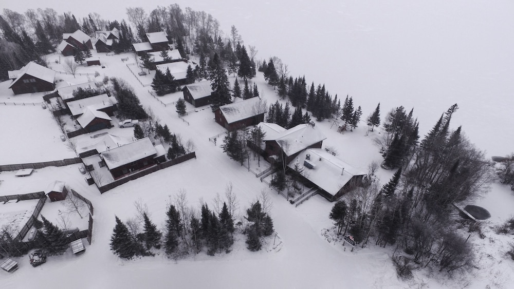 Skyport Lodge