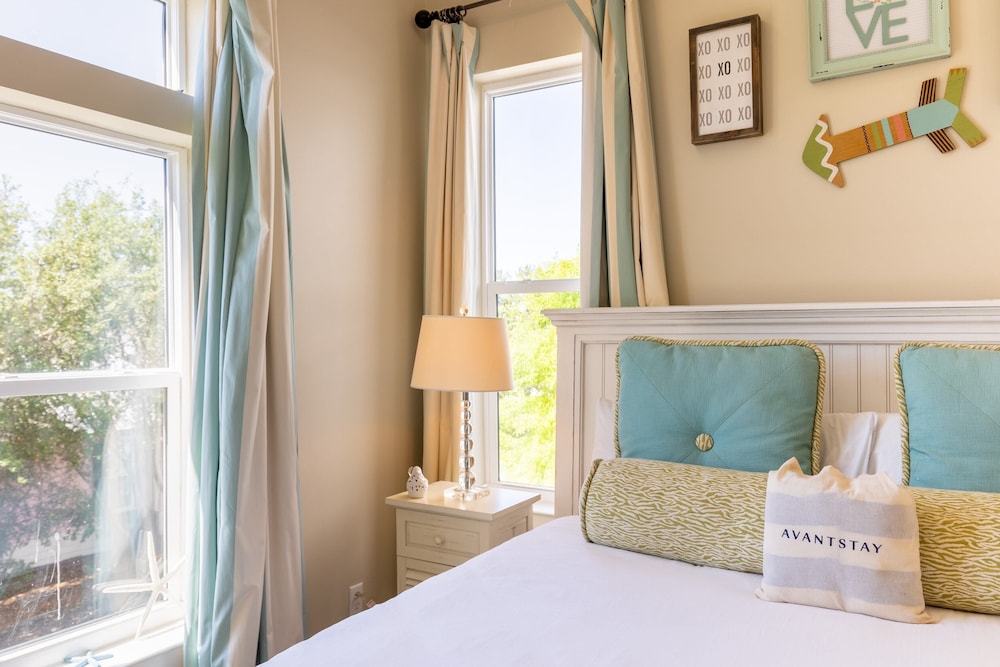Doctor's Orders by Avantstay 5 Mins TO Beach! w/ Community Pool & Hot Tub! view 5