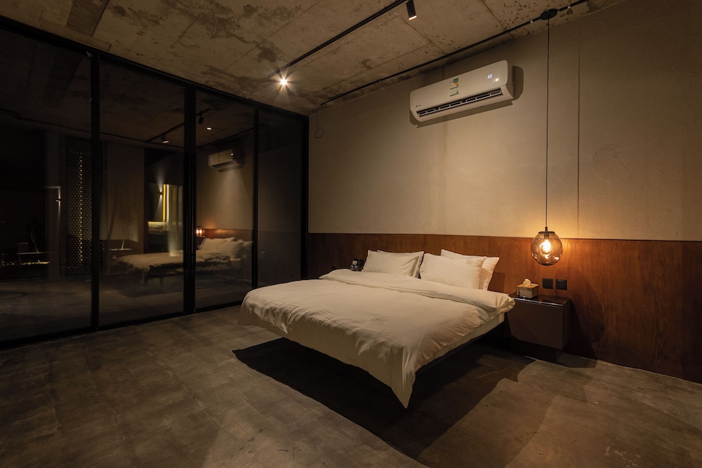 Portal Chalets With Private Pool- Qirwan