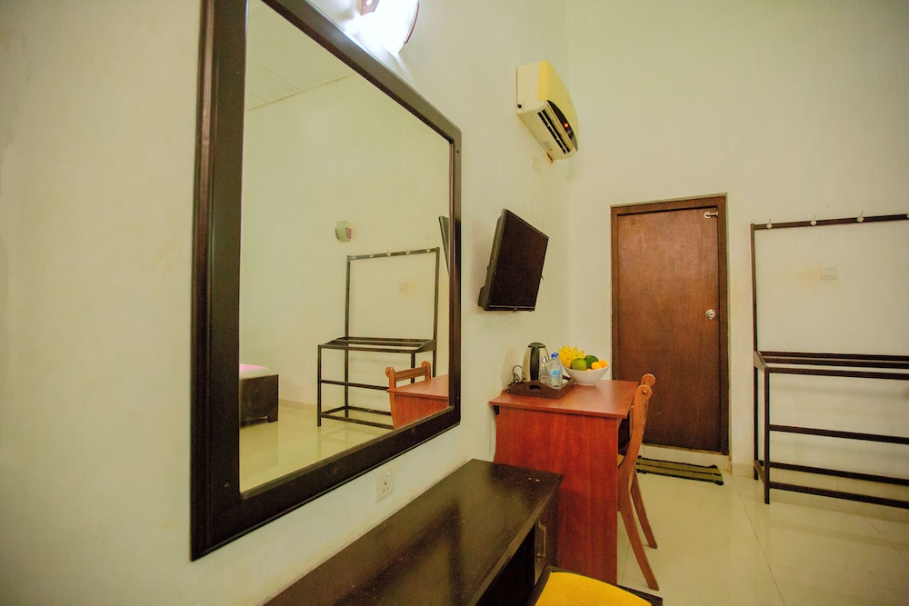 Hambantota Rest House