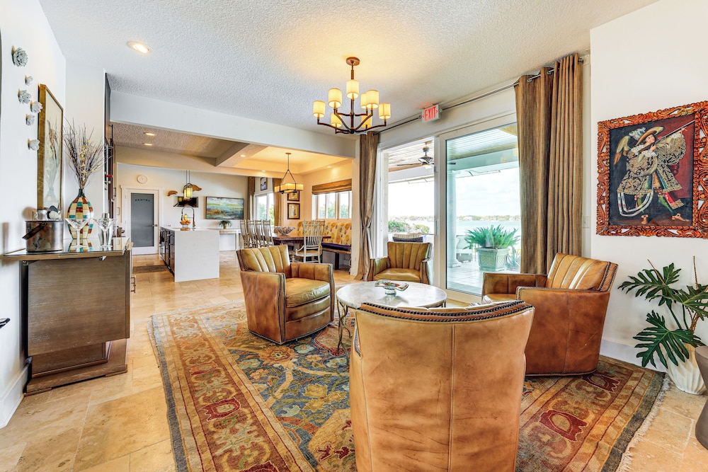 Buena Vista St Augustine: Villa w/ Pool & Dock